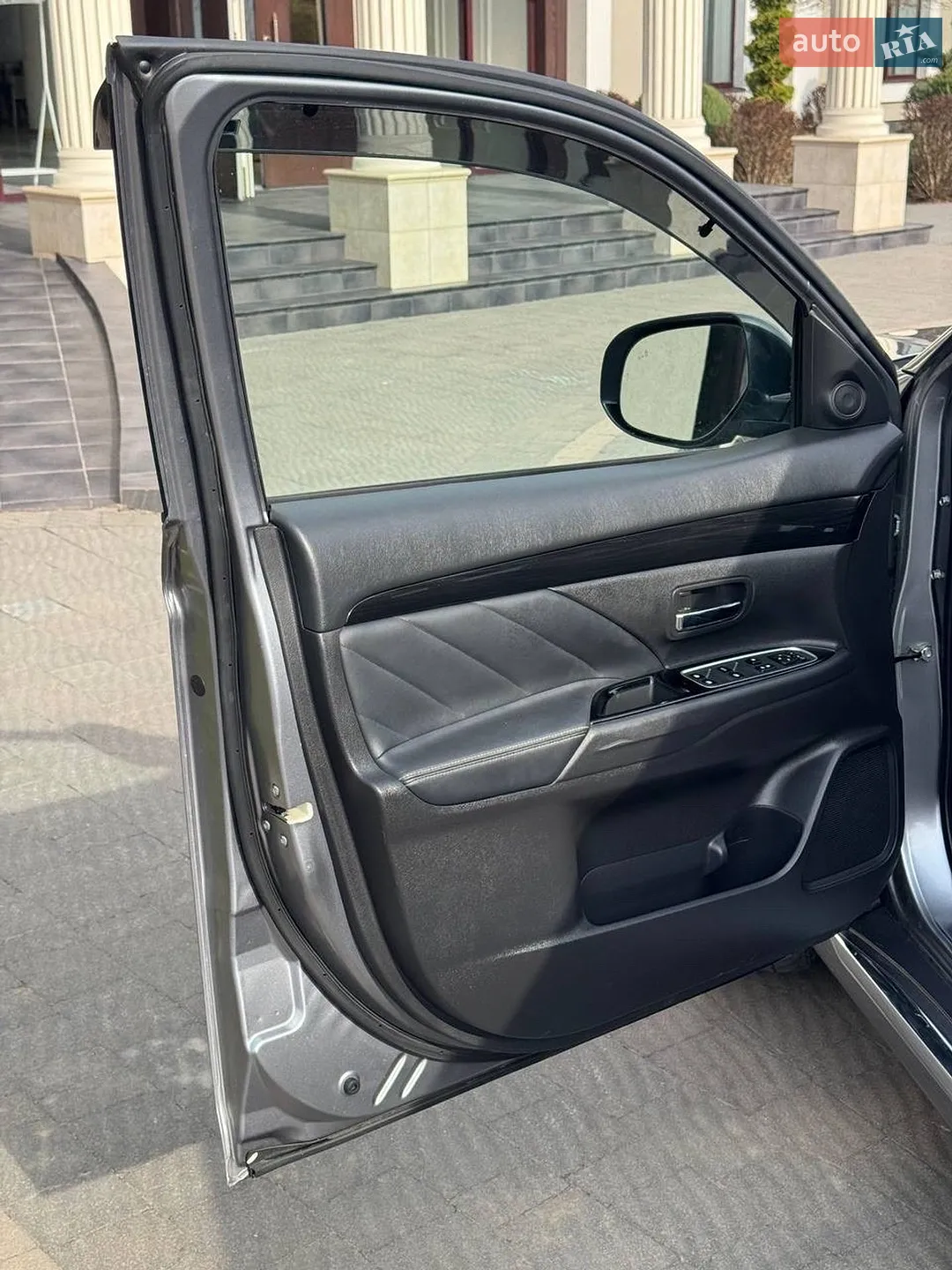 2018 Mitsubishi Outlander - мініатюра 61