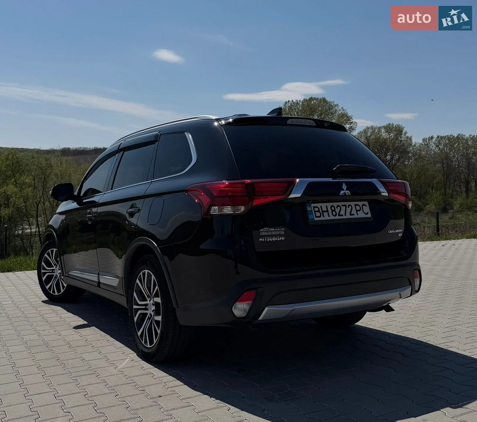2017 Mitsubishi Outlander - мініатюра 10