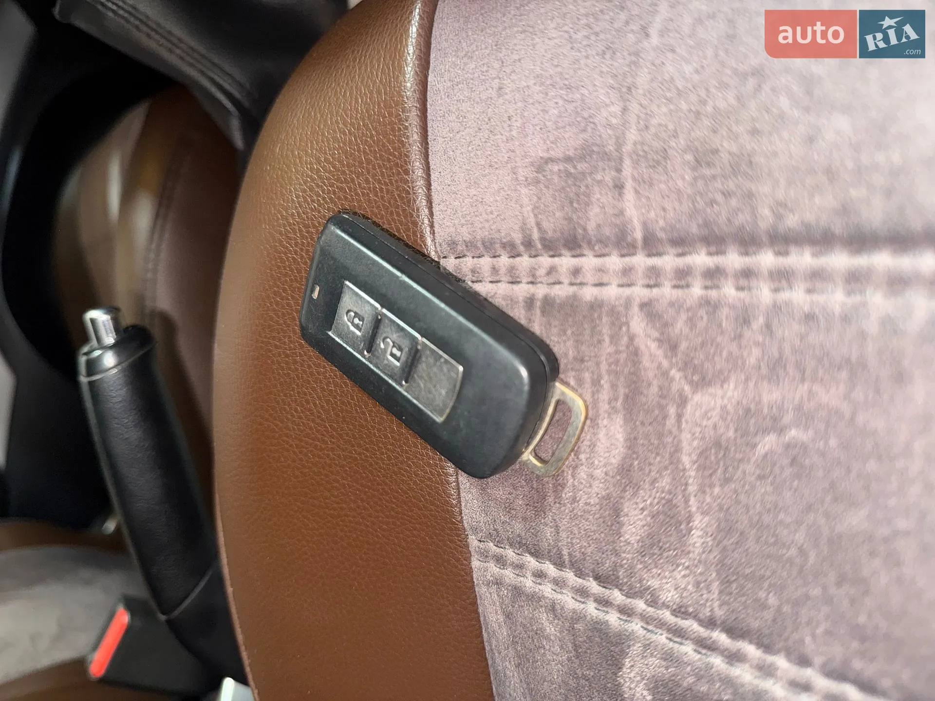 2010 Mitsubishi Outlander - мініатюра 9