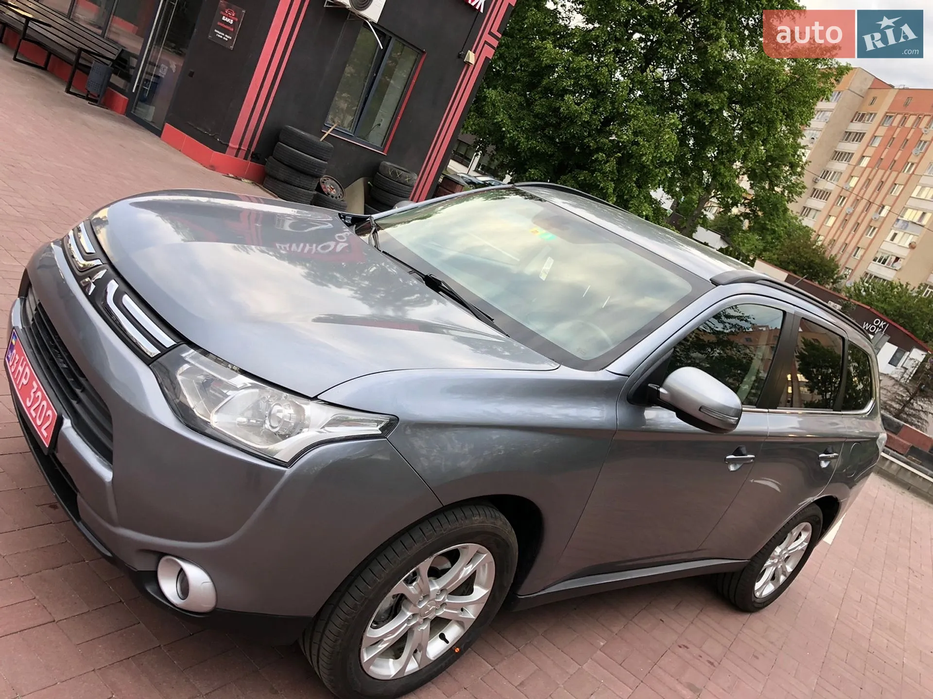 2013 Mitsubishi Outlander - мініатюра 12