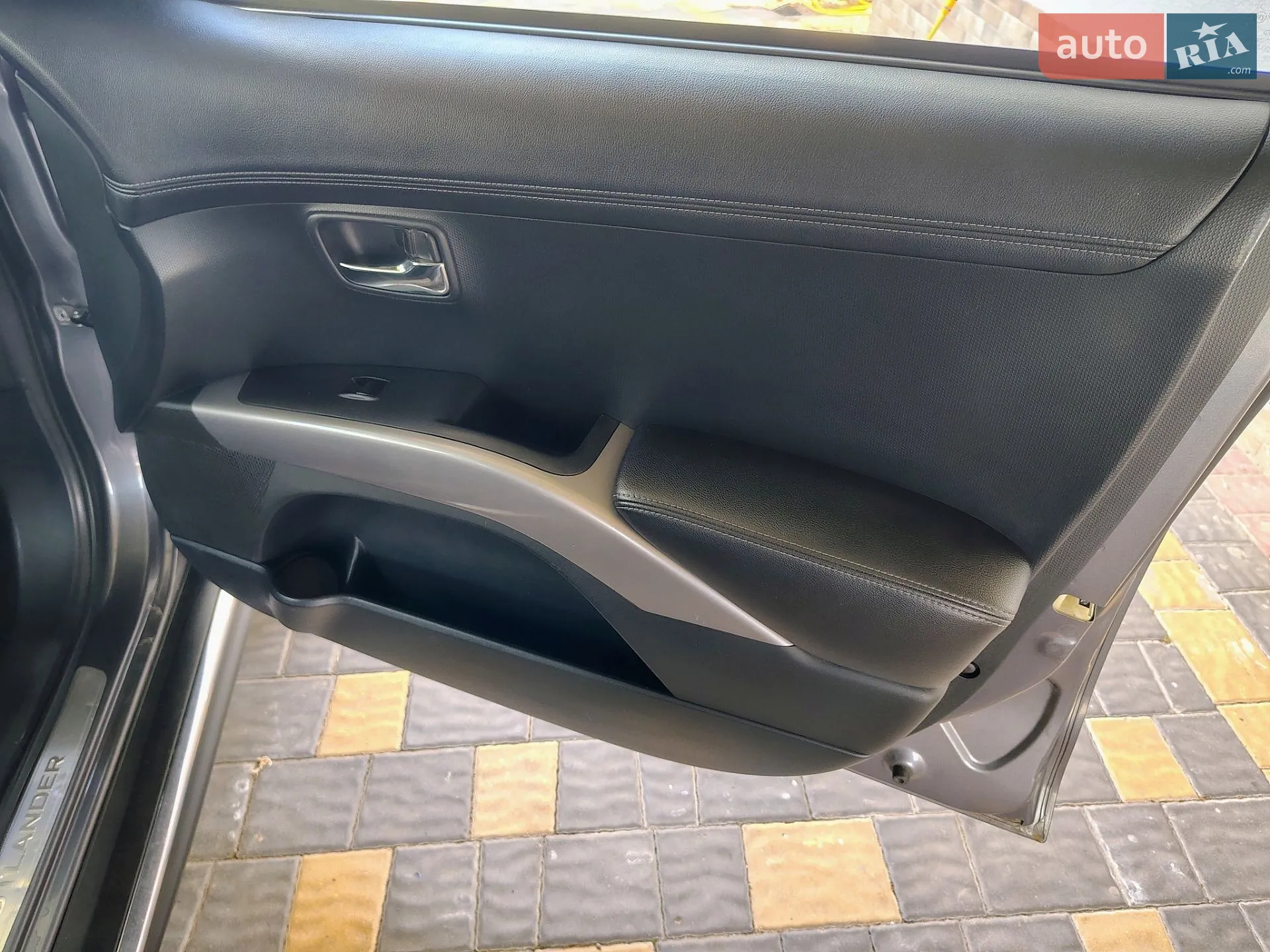 2010 Mitsubishi Outlander - мініатюра 79