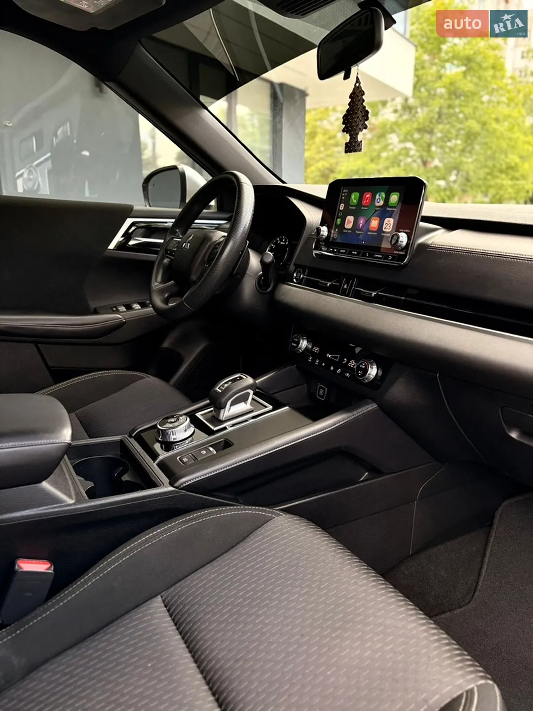 2022 Mitsubishi Outlander - мініатюра 33