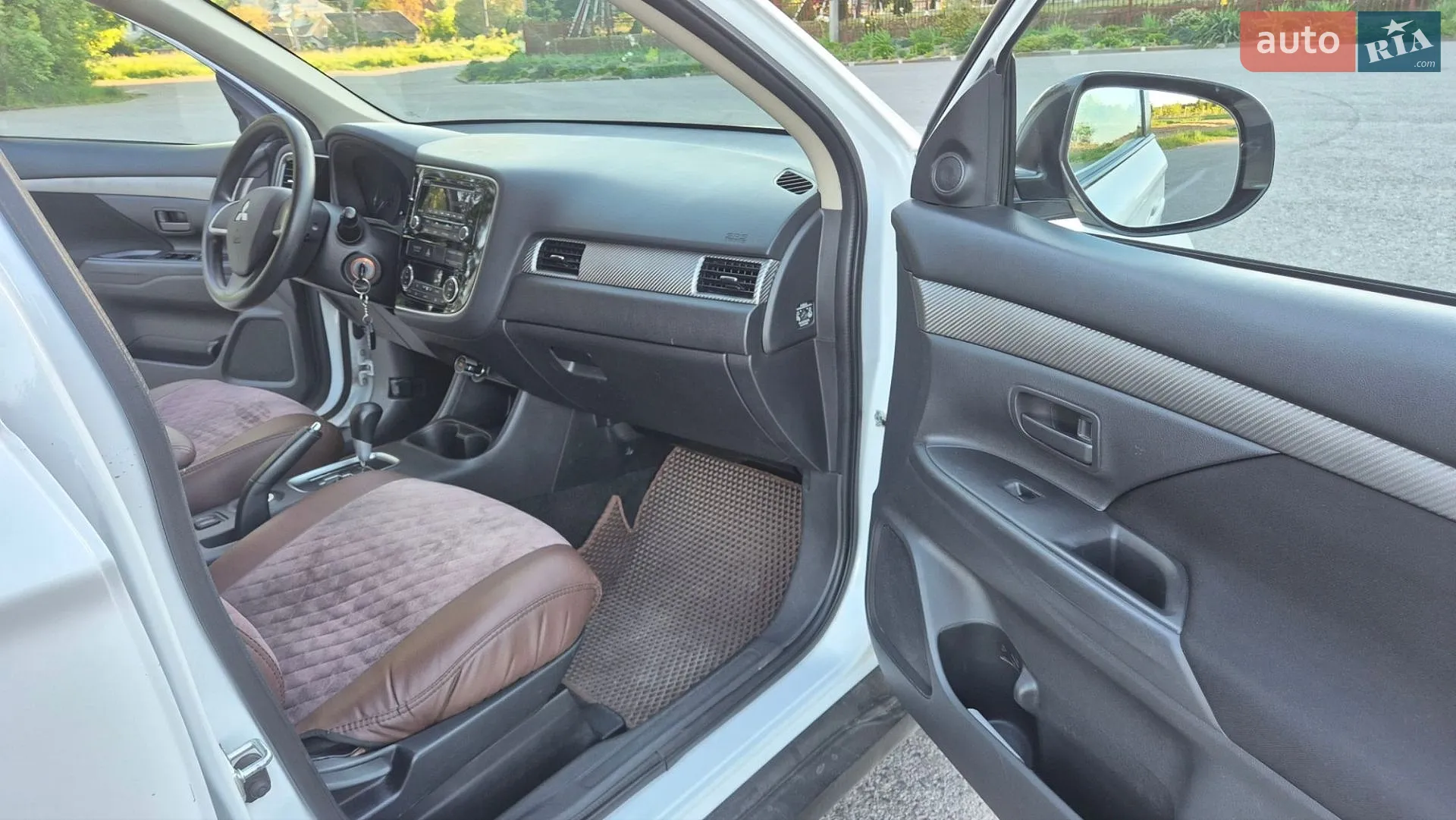 2012 Mitsubishi Outlander - мініатюра 12
