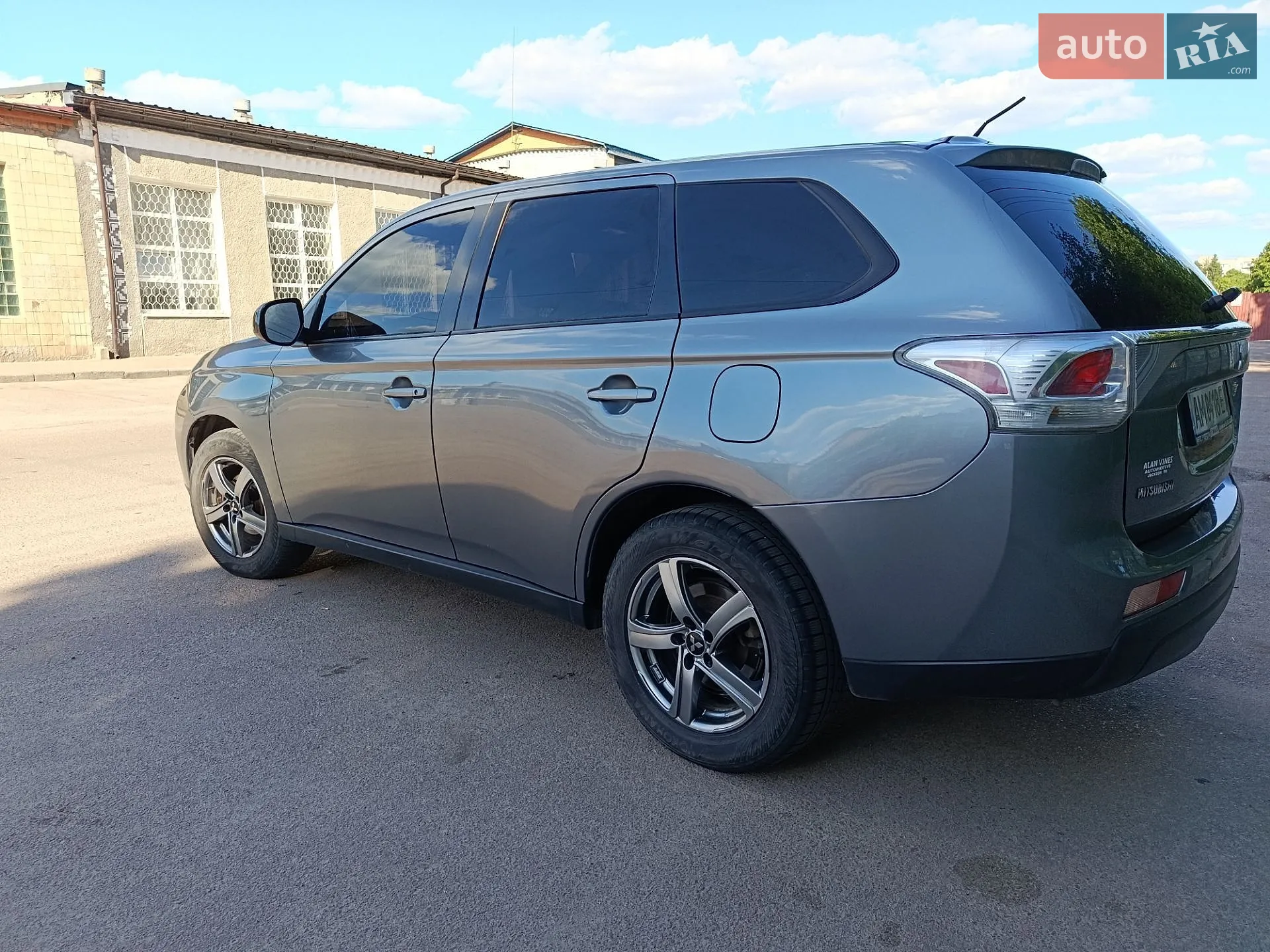 2013 Mitsubishi Outlander - мініатюра 5