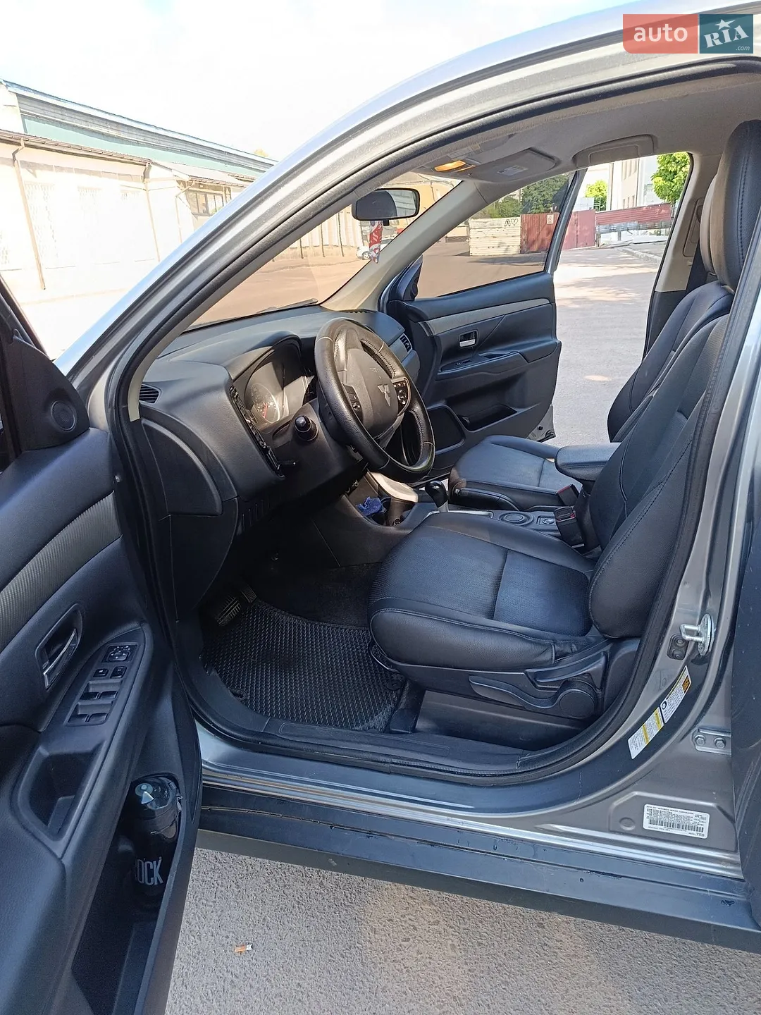 2013 Mitsubishi Outlander - мініатюра 10
