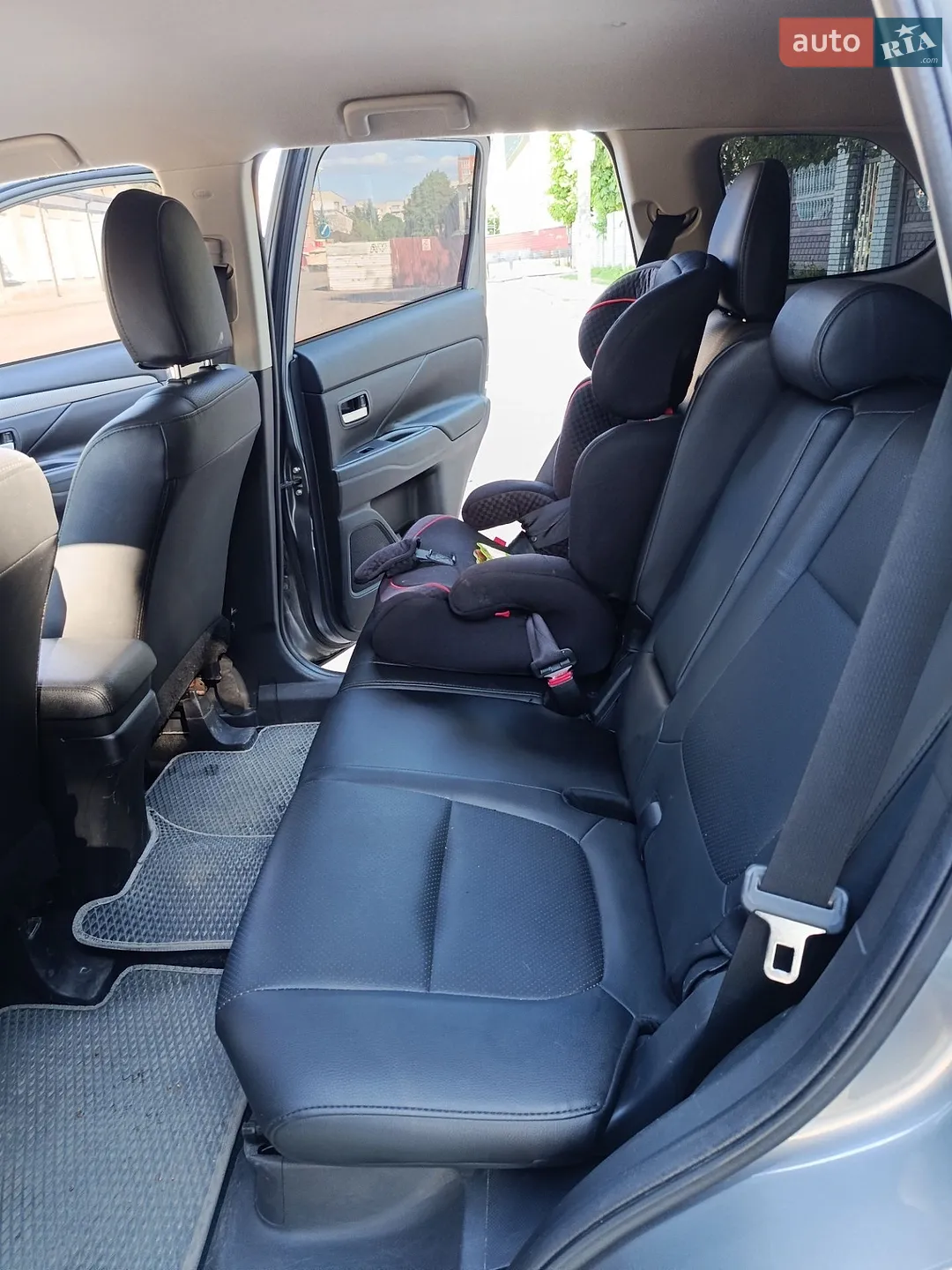 2013 Mitsubishi Outlander - мініатюра 14