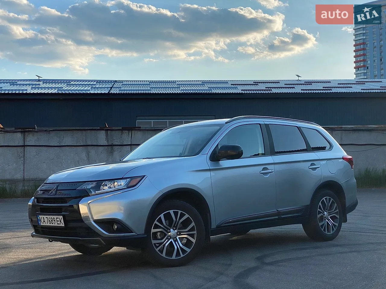 2015 Mitsubishi Outlander - мініатюра 16