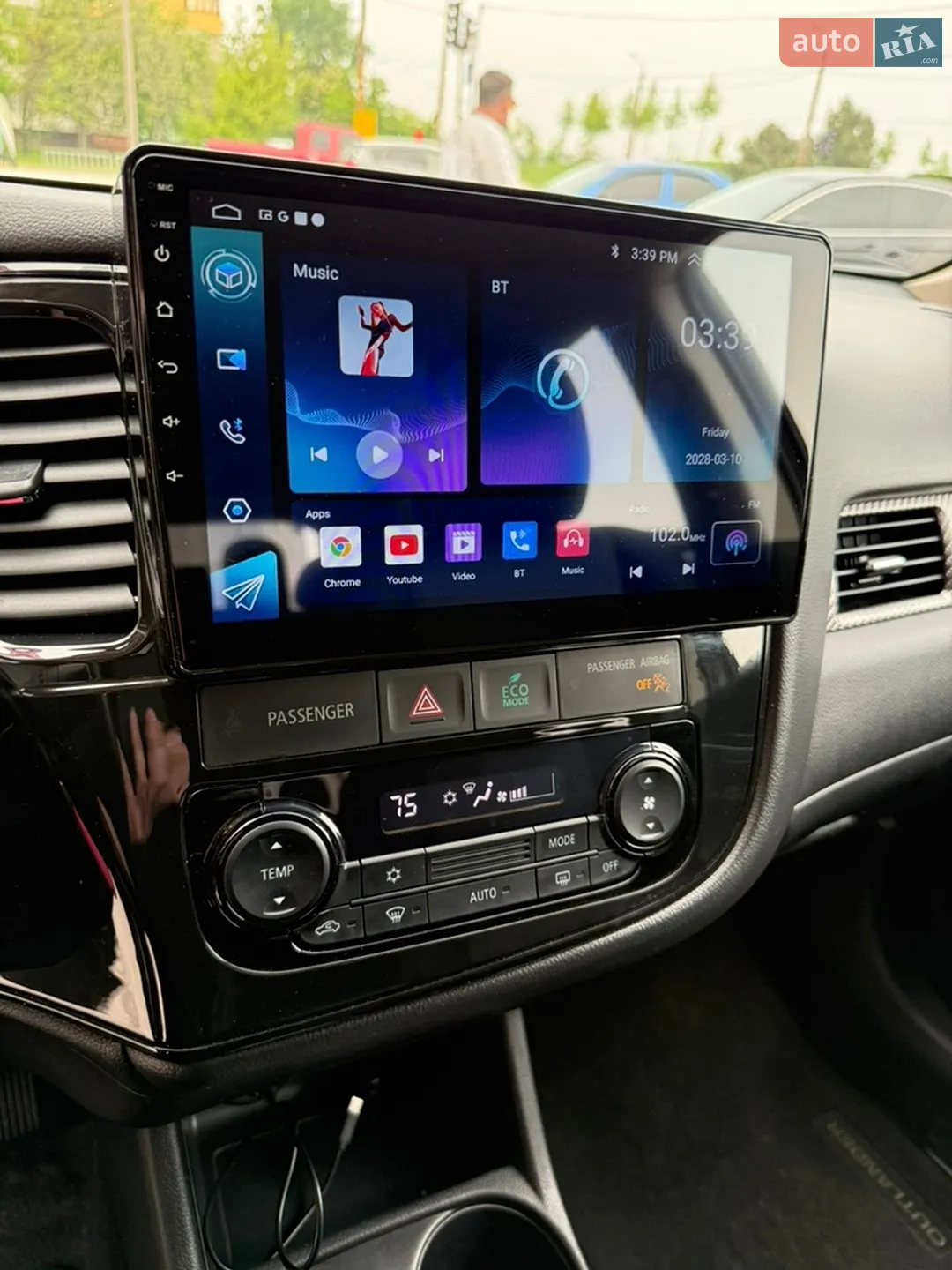 2016 Mitsubishi Outlander - мініатюра 4