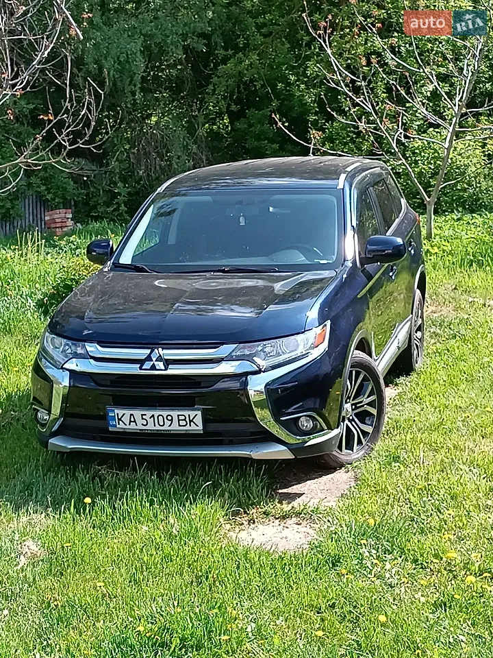 2016 Mitsubishi Outlander - мініатюра 14