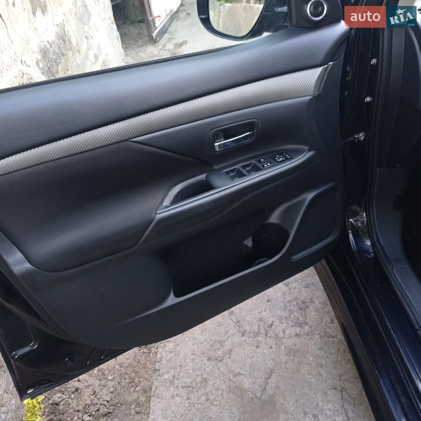 2012 Mitsubishi Outlander - мініатюра 23