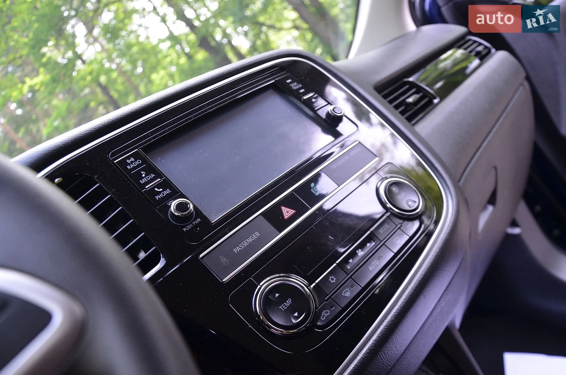 2019 Mitsubishi Outlander - мініатюра 38