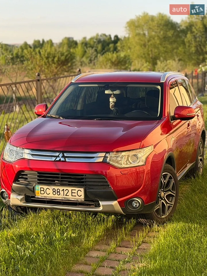 2013 Mitsubishi Outlander - мініатюра 13