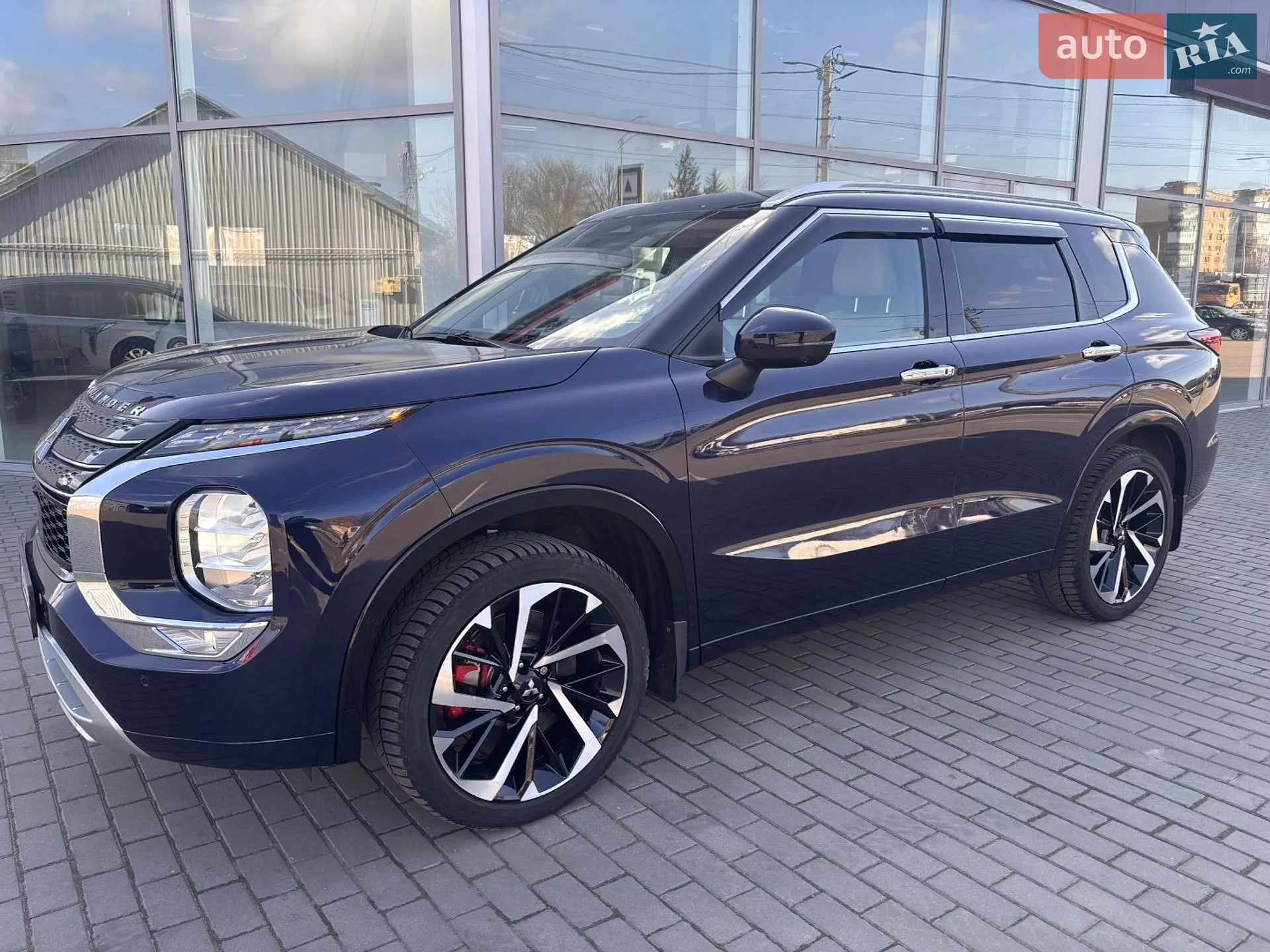 2022 Mitsubishi Outlander - мініатюра 4