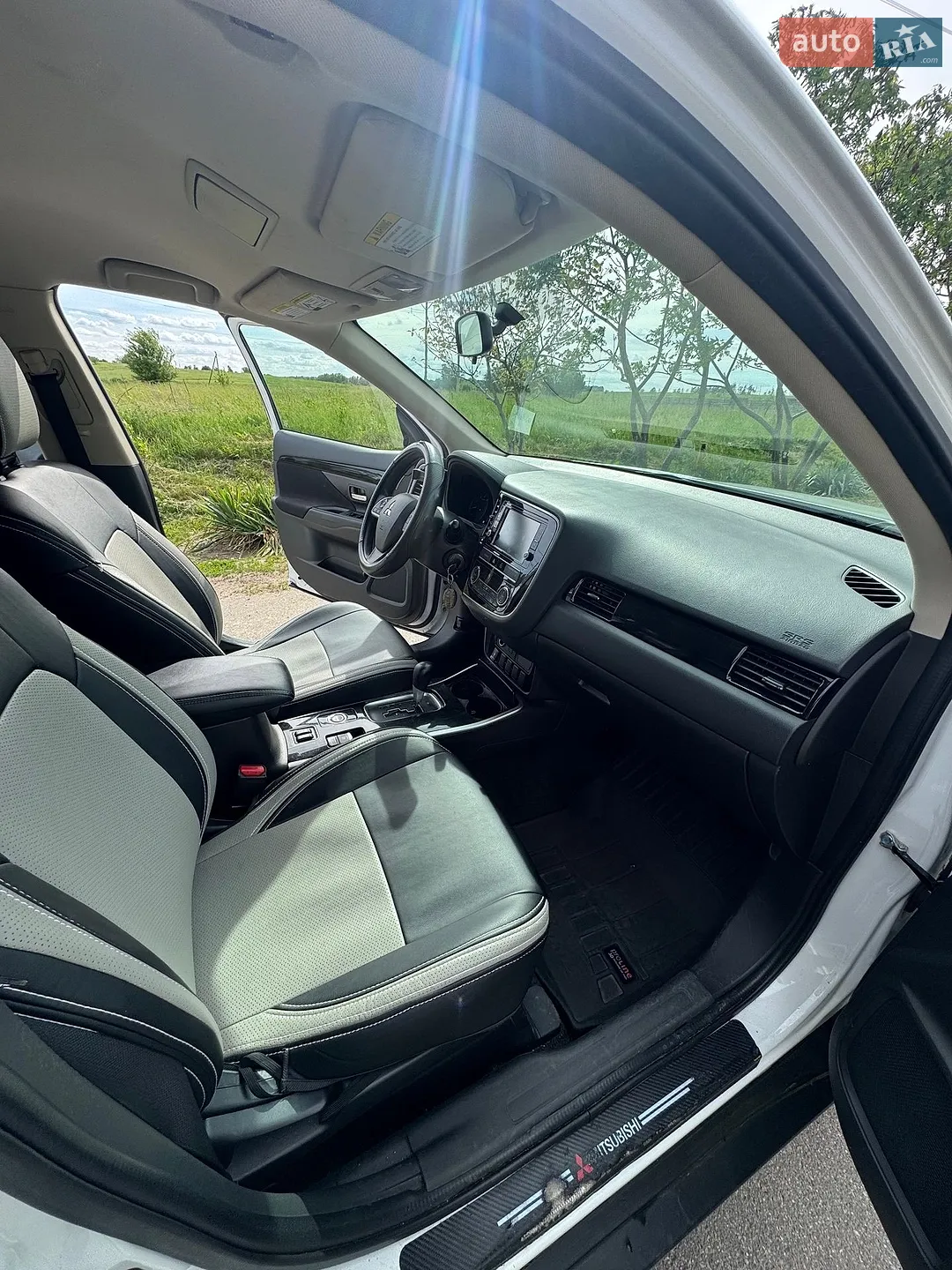 2018 Mitsubishi Outlander - мініатюра 18