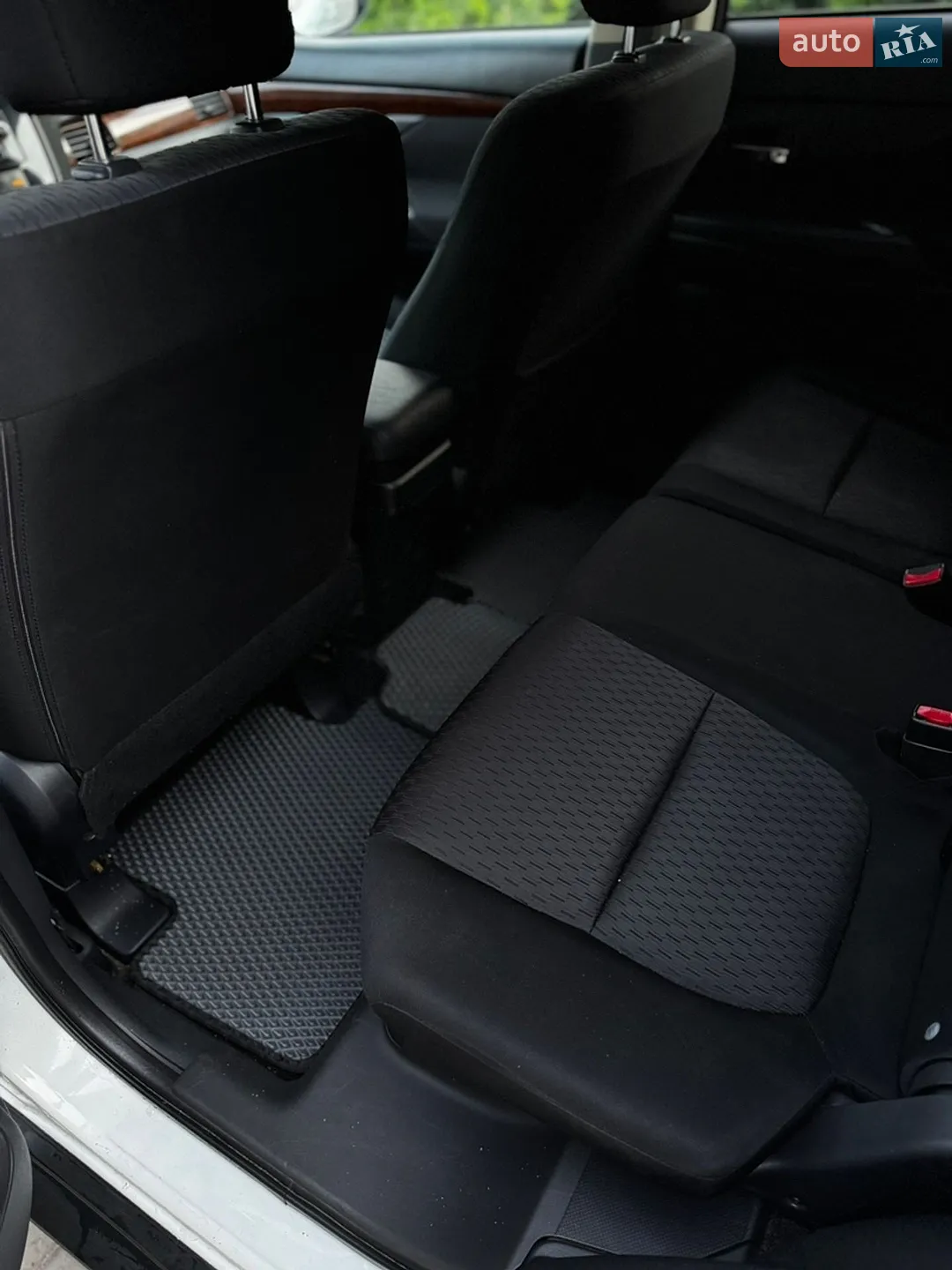 2013 Mitsubishi Outlander - мініатюра 17