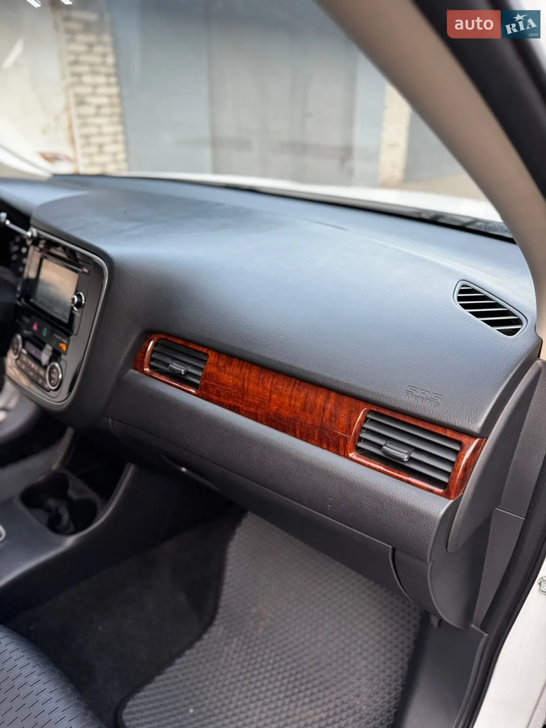 2013 Mitsubishi Outlander - мініатюра 23