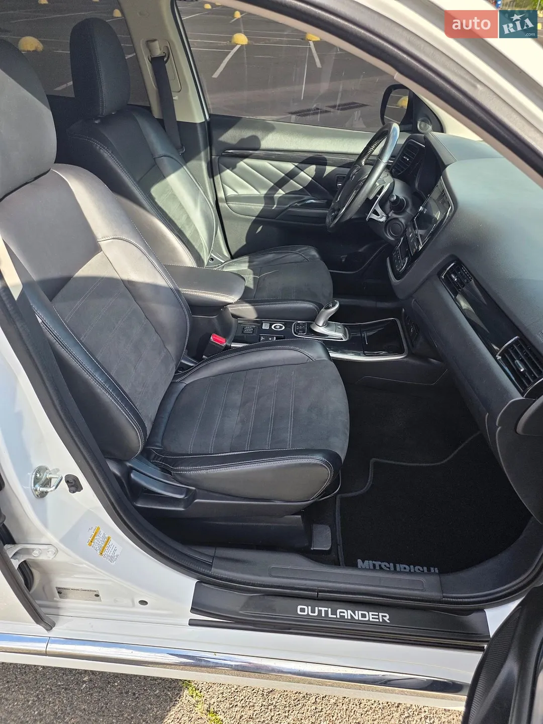 2018 Mitsubishi Outlander - мініатюра 10