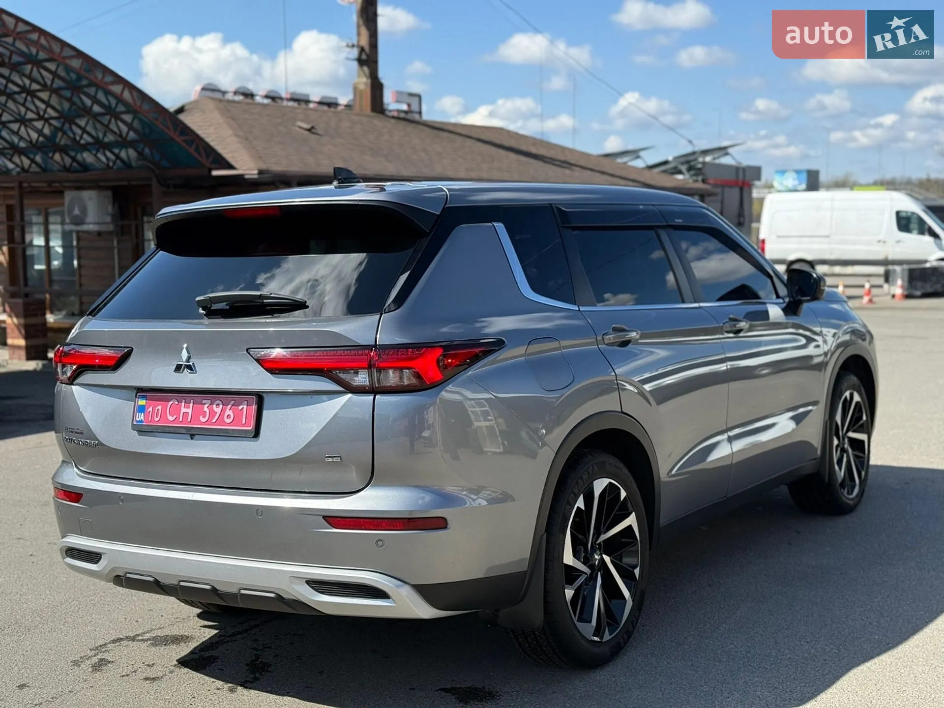 2022 Mitsubishi Outlander - мініатюра 4