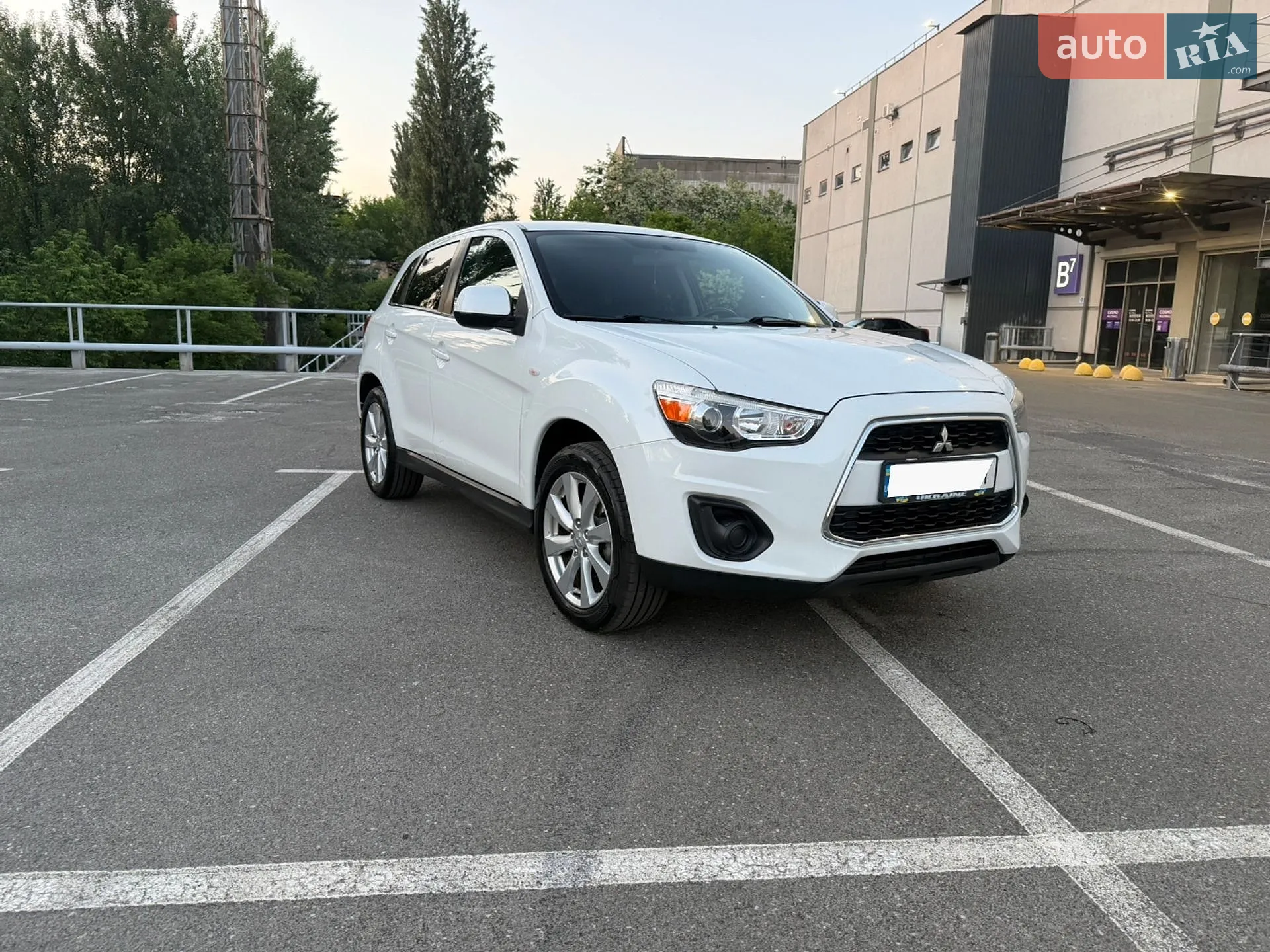 2014 Mitsubishi Outlander - мініатюра 3