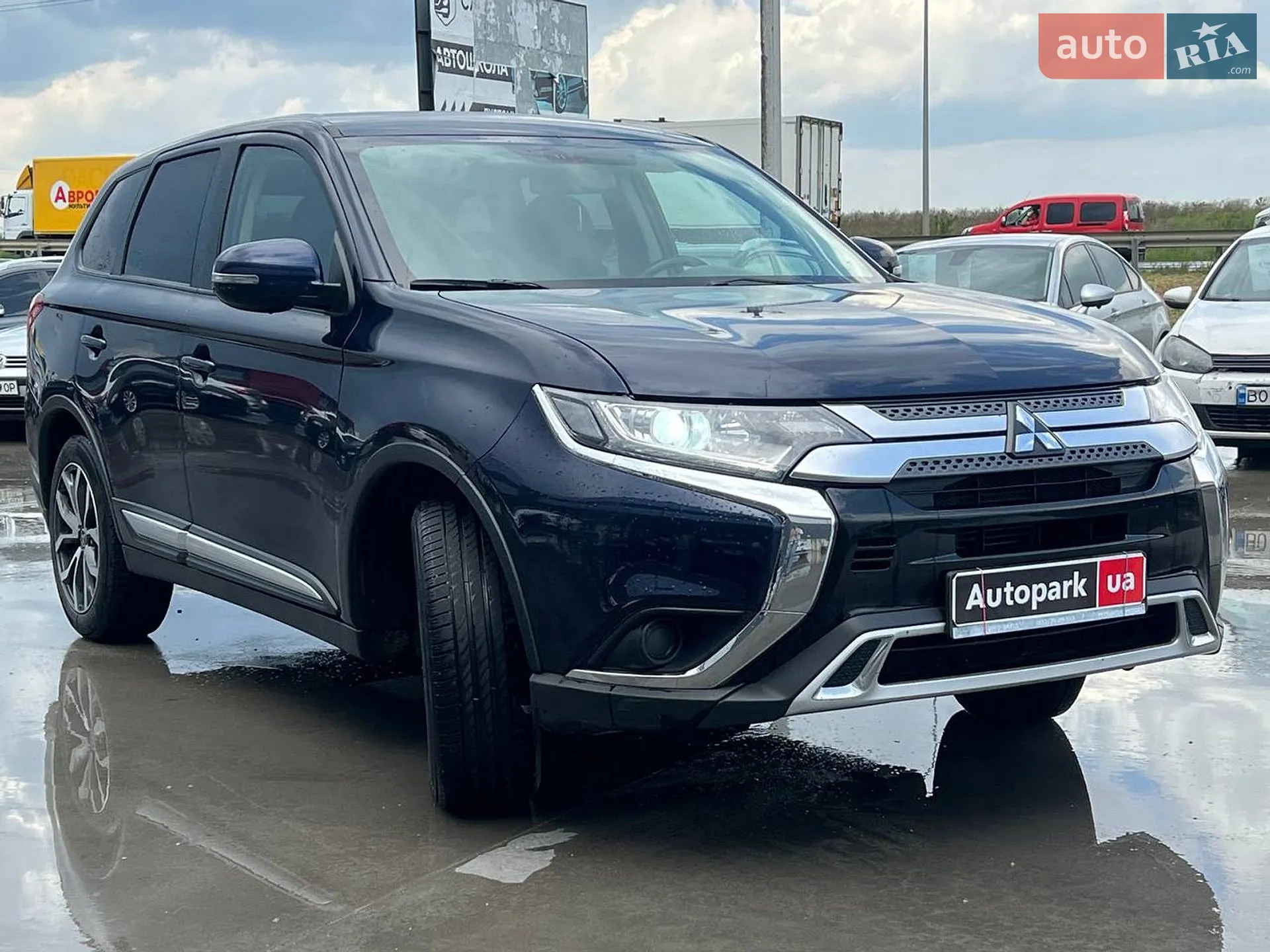2019 Mitsubishi Outlander - мініатюра 11