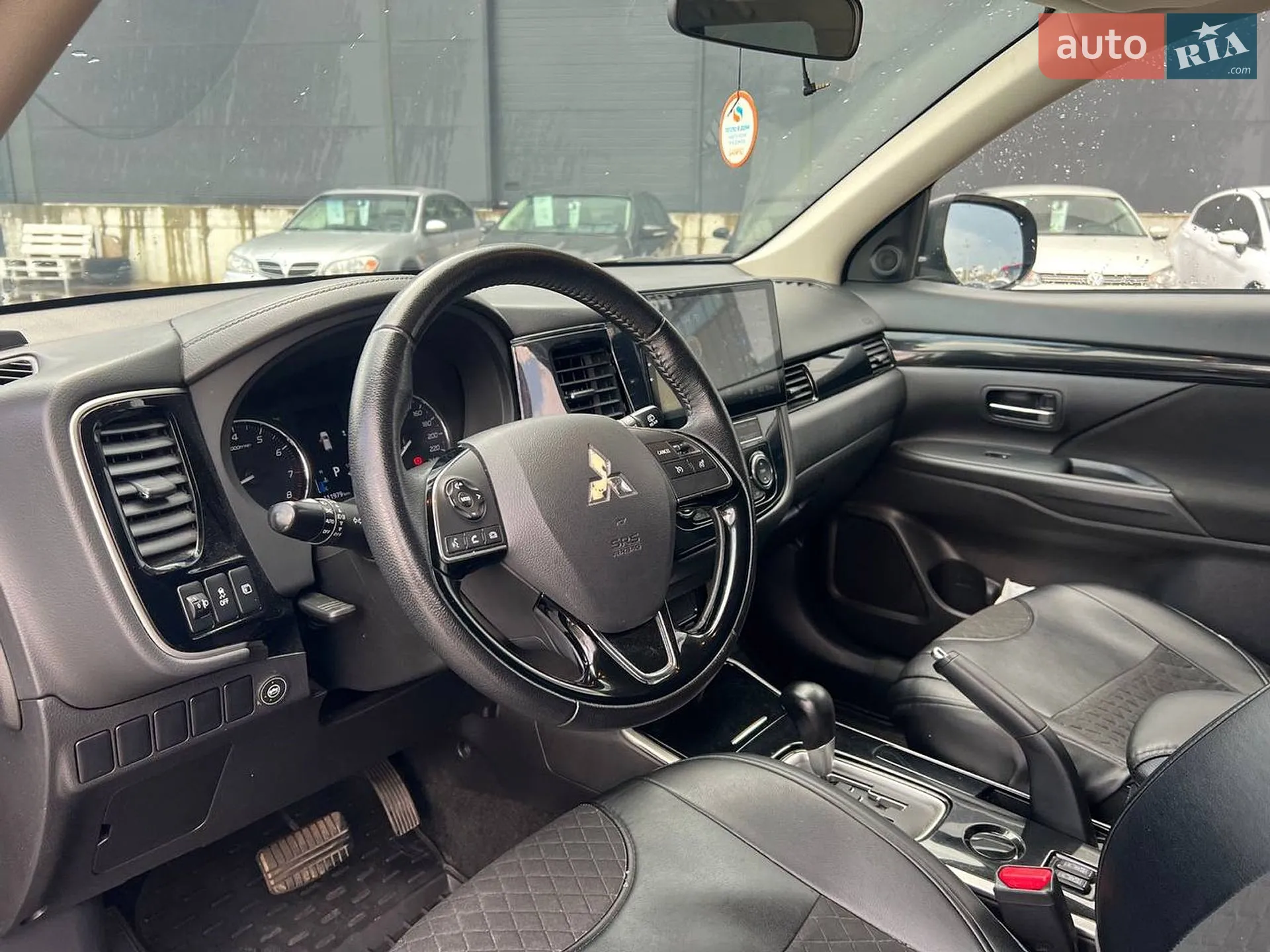 2019 Mitsubishi Outlander - мініатюра 18