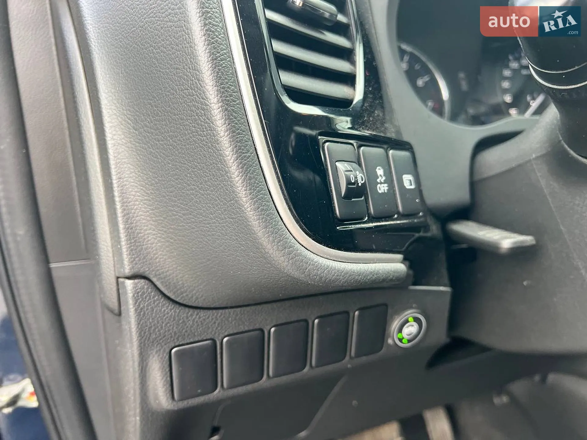 2019 Mitsubishi Outlander - мініатюра 22