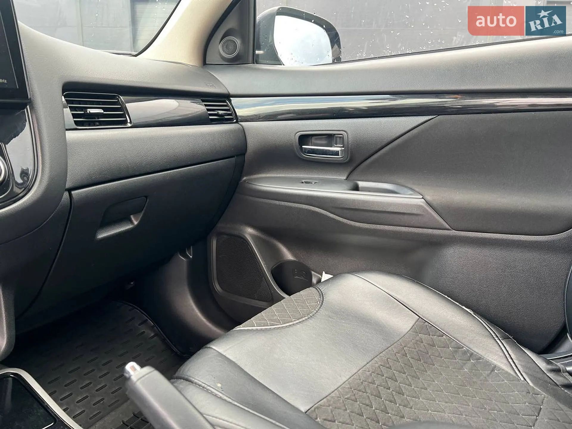 2019 Mitsubishi Outlander - мініатюра 35