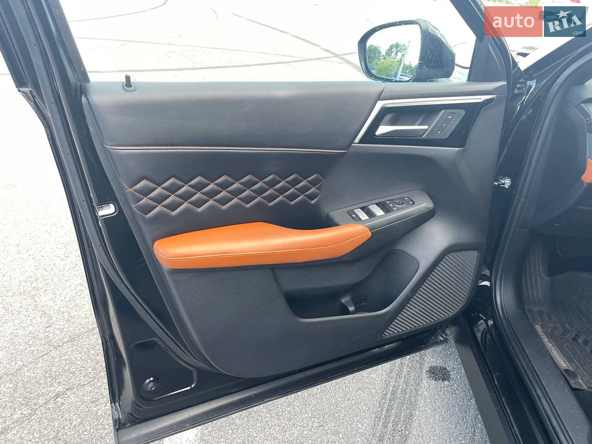 2021 Mitsubishi Outlander - мініатюра 13