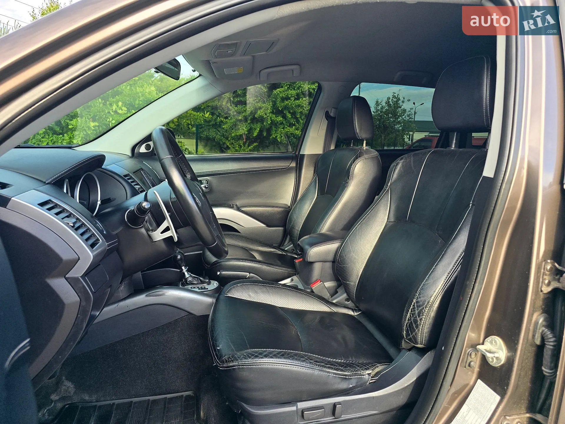 2010 Mitsubishi Outlander - мініатюра 16