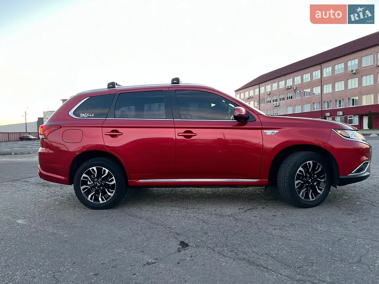 2017 Mitsubishi Outlander - мініатюра 19