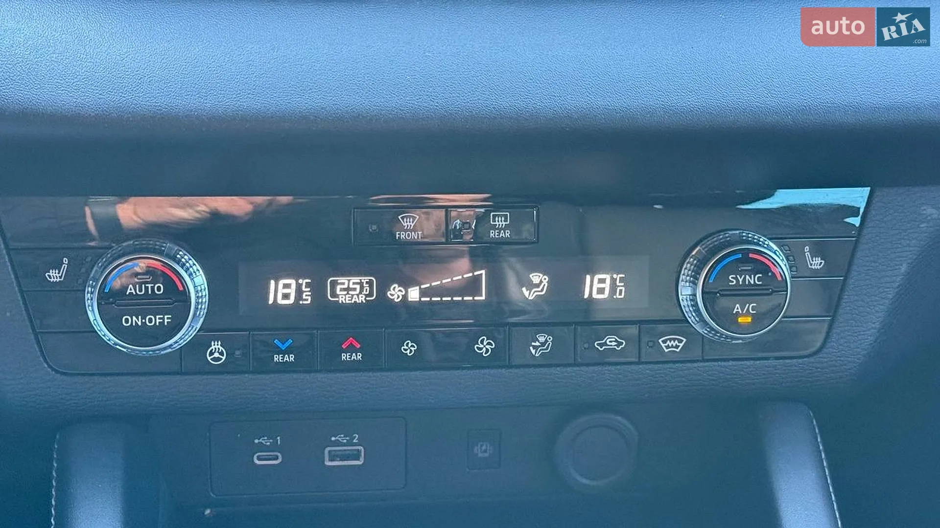 2023 Mitsubishi Outlander - мініатюра 24