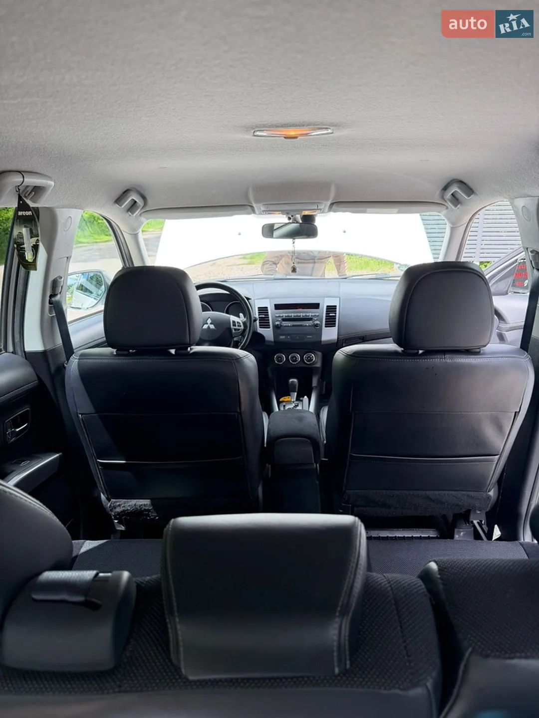 2010 Mitsubishi Outlander - мініатюра 14