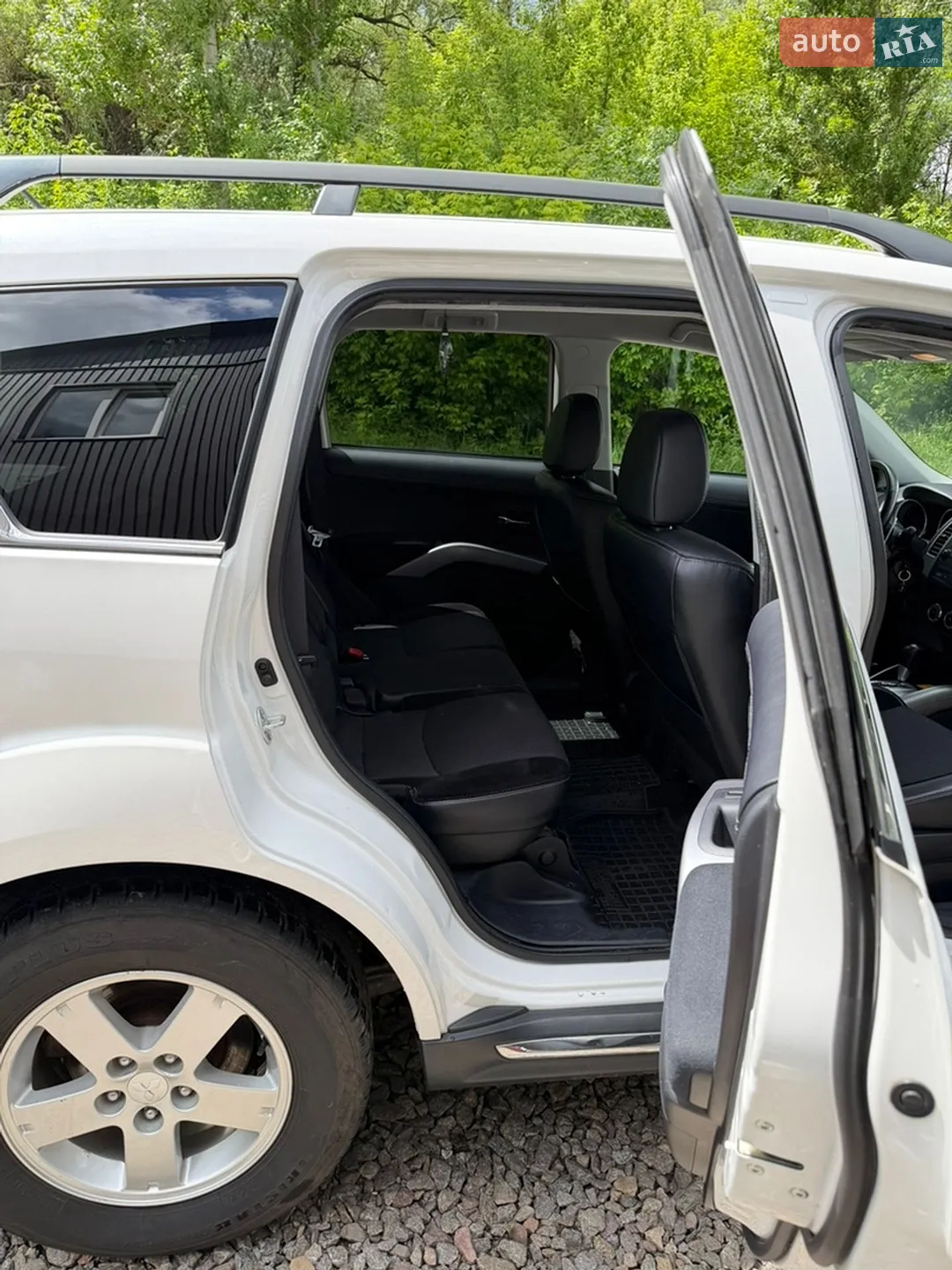2010 Mitsubishi Outlander - мініатюра 15