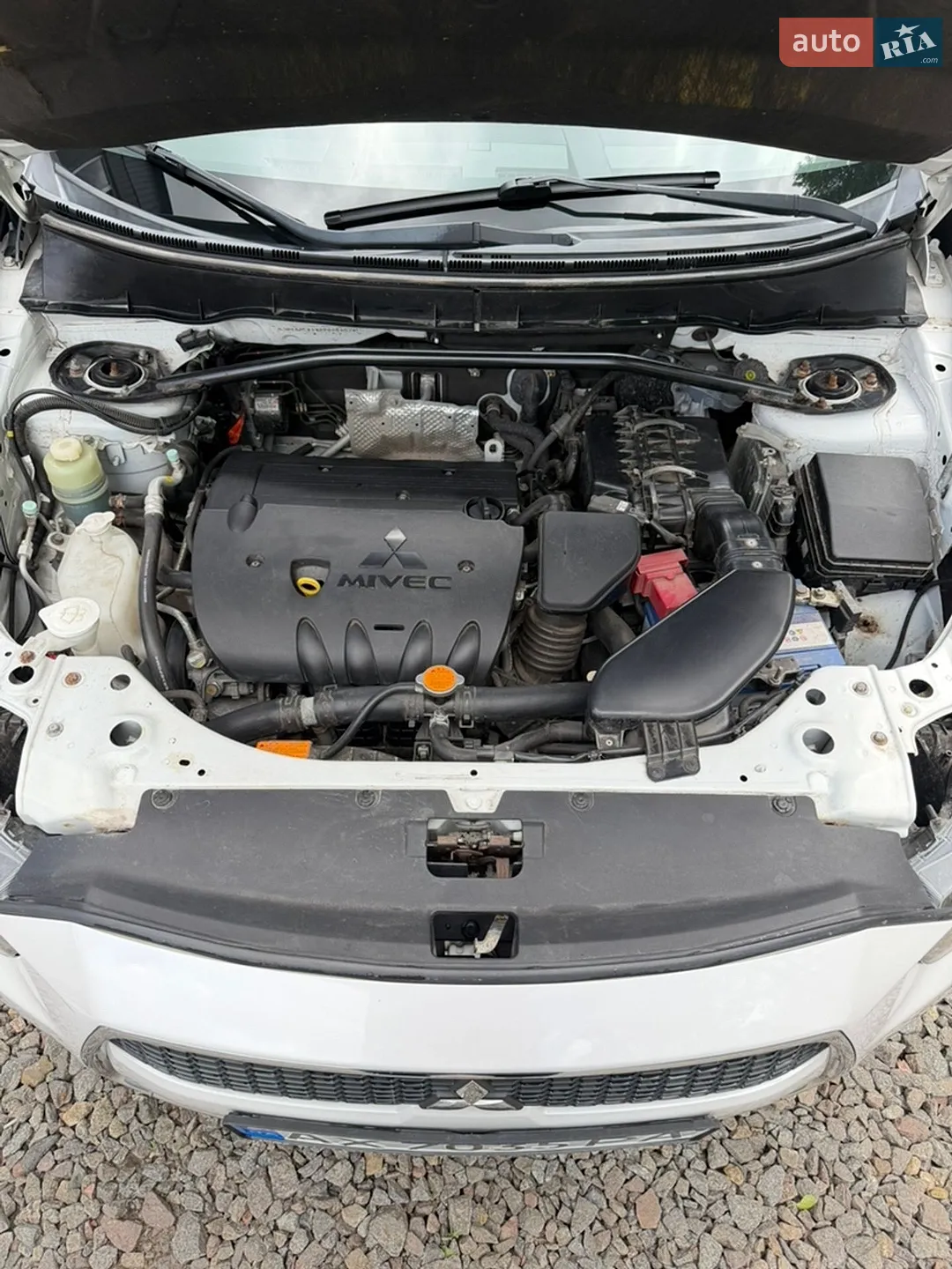 2010 Mitsubishi Outlander - мініатюра 17