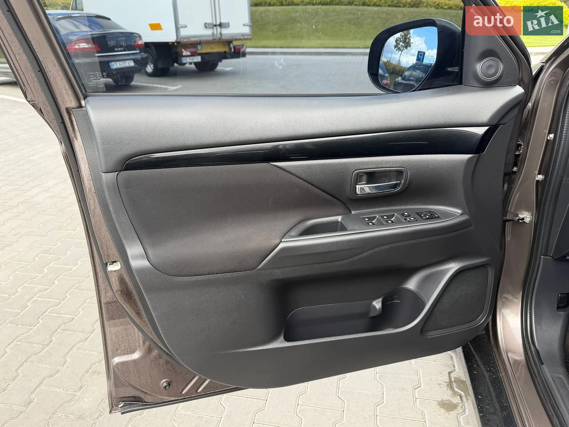 2018 Mitsubishi Outlander - мініатюра 11