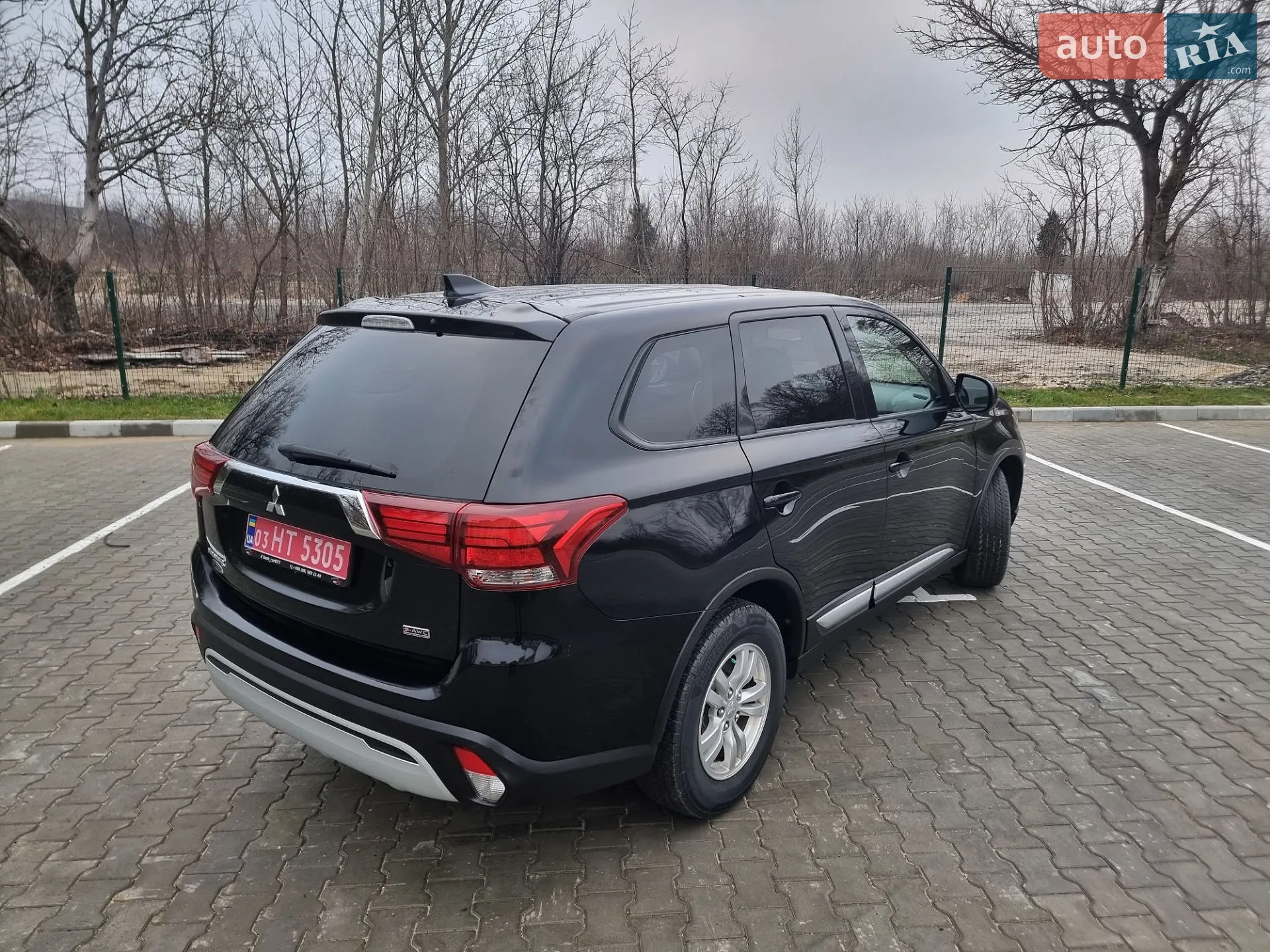 2020 Mitsubishi Outlander - мініатюра 12