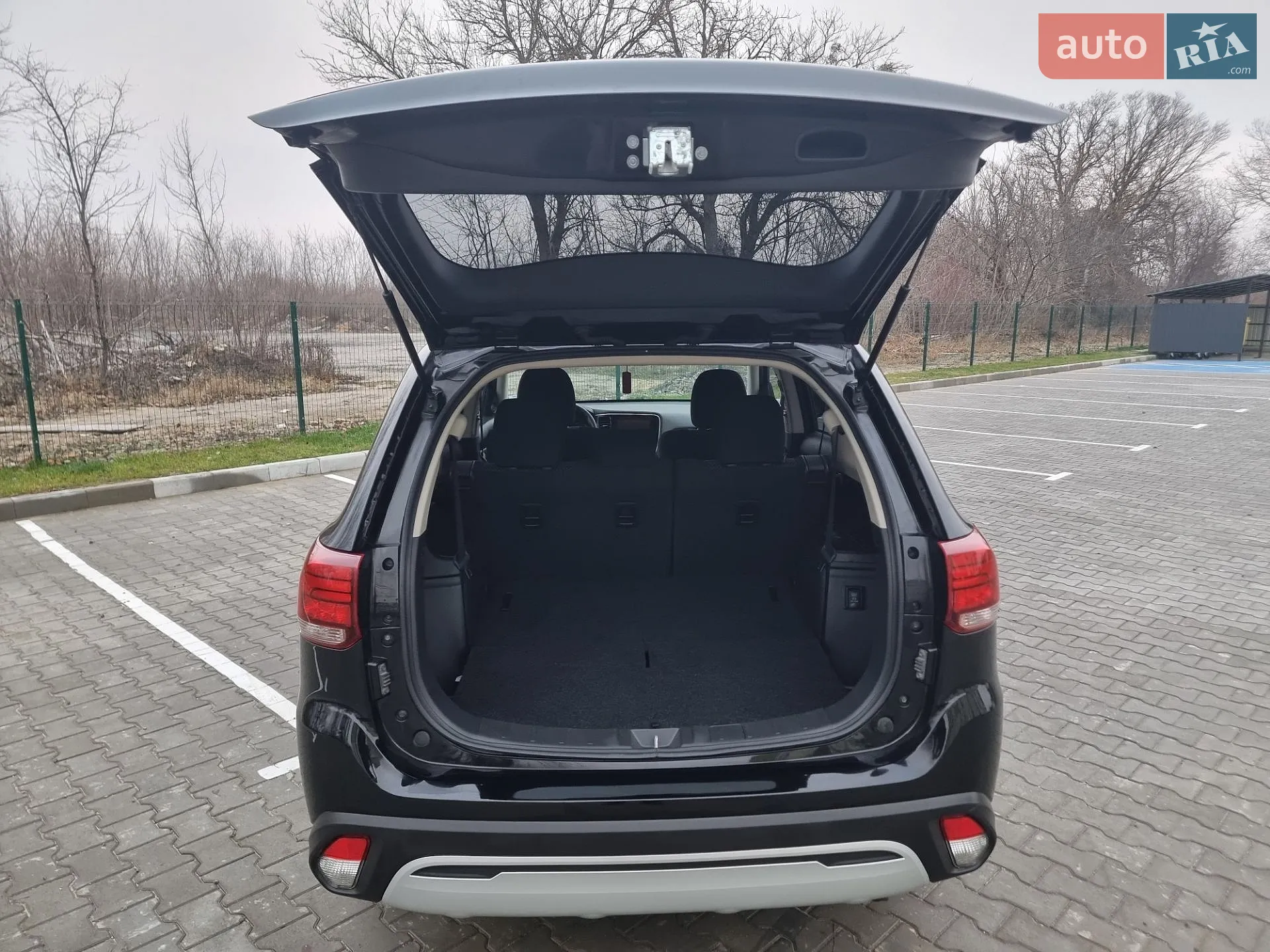 2020 Mitsubishi Outlander - мініатюра 32