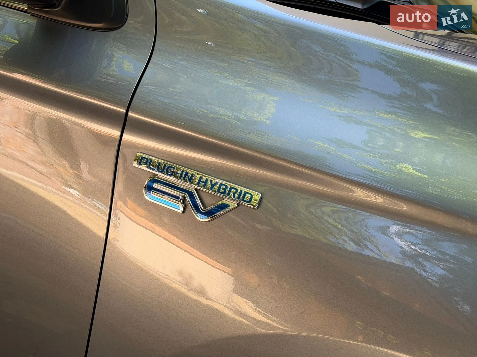 2014 Mitsubishi Outlander - мініатюра 13