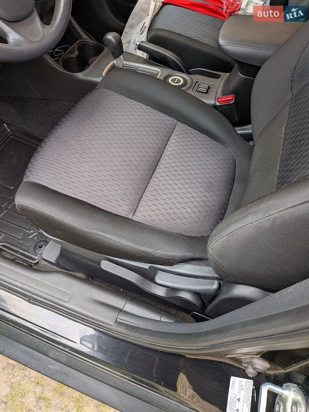 2012 Mitsubishi Outlander - мініатюра 11