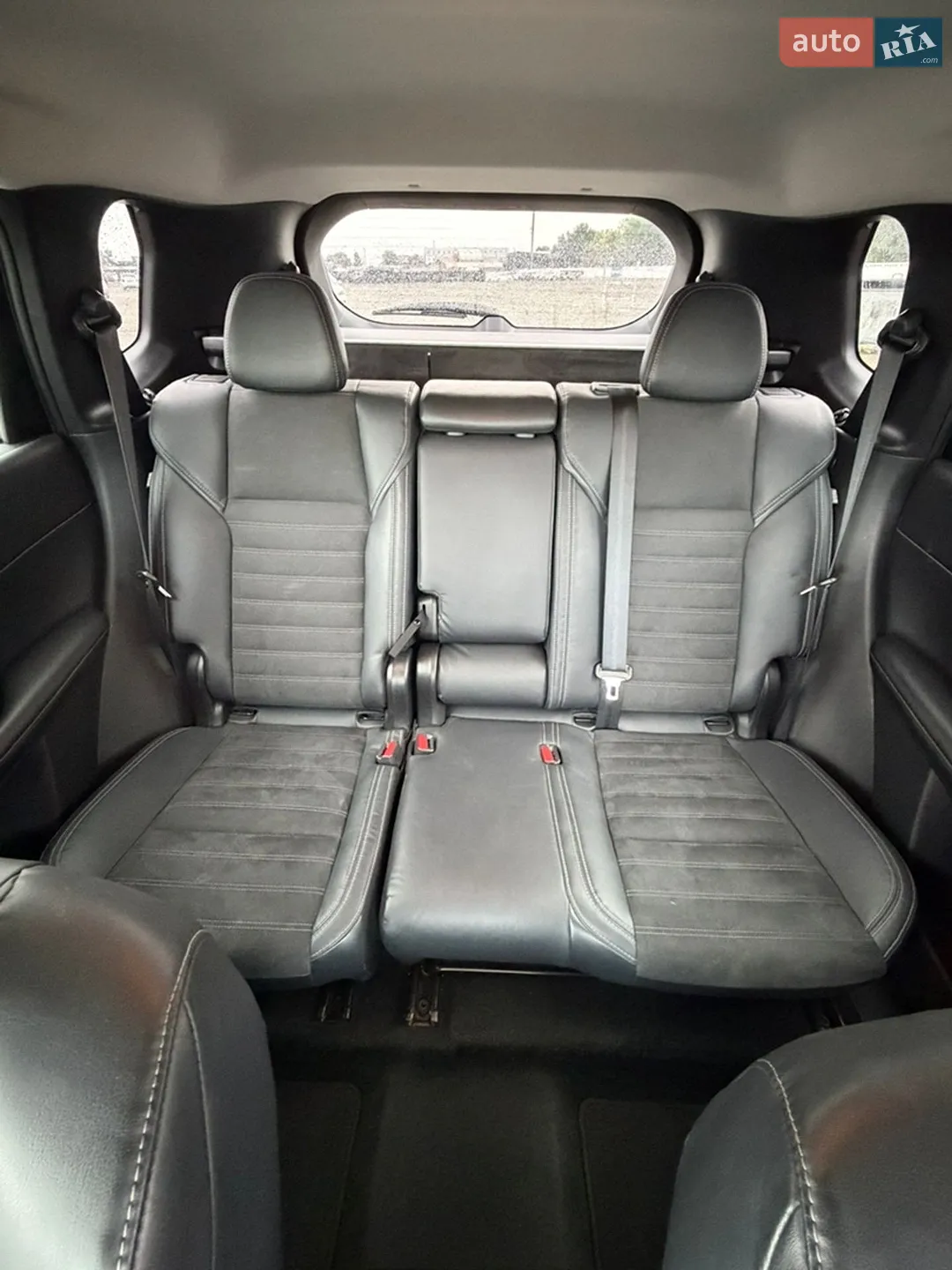 2021 Mitsubishi Outlander - мініатюра 13