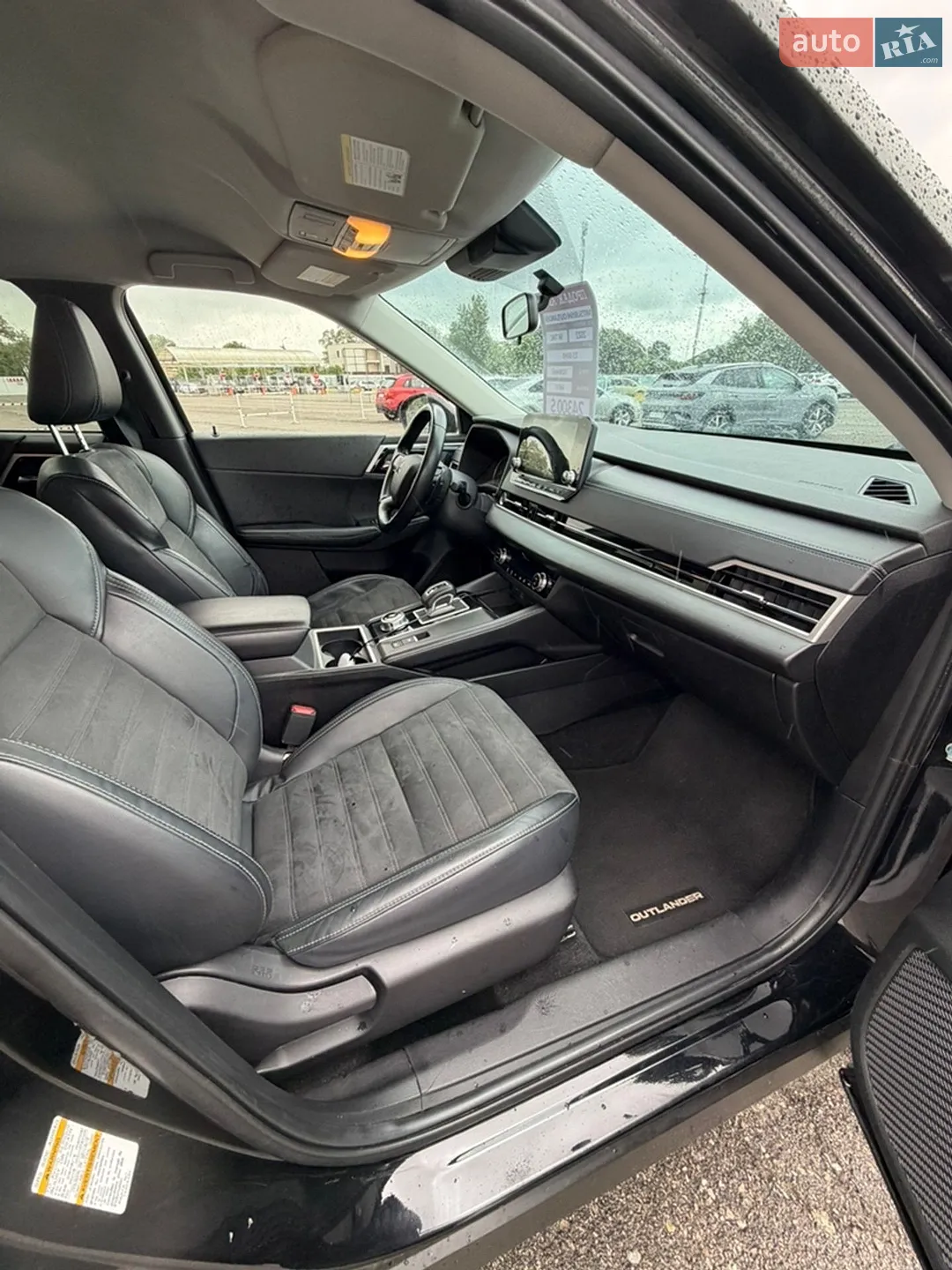 2021 Mitsubishi Outlander - мініатюра 15