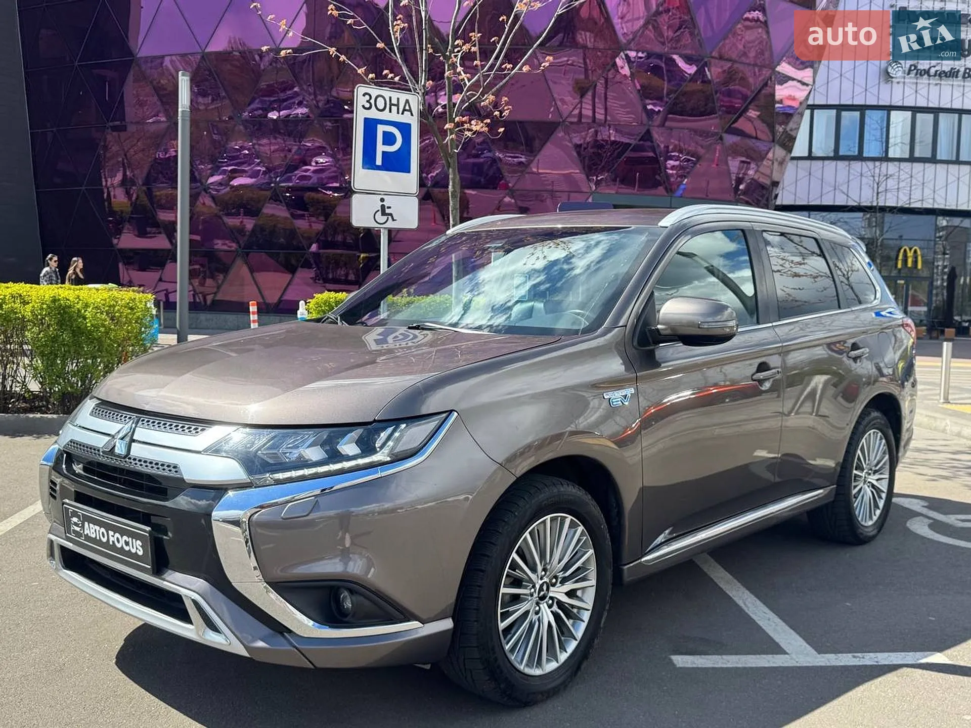 2019 Mitsubishi Outlander - мініатюра 4