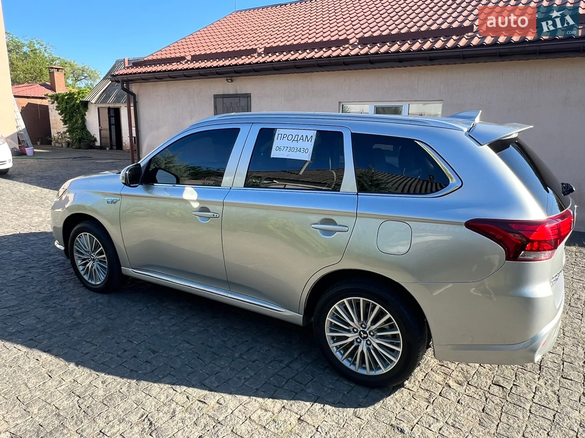 2021 Mitsubishi Outlander - мініатюра 4