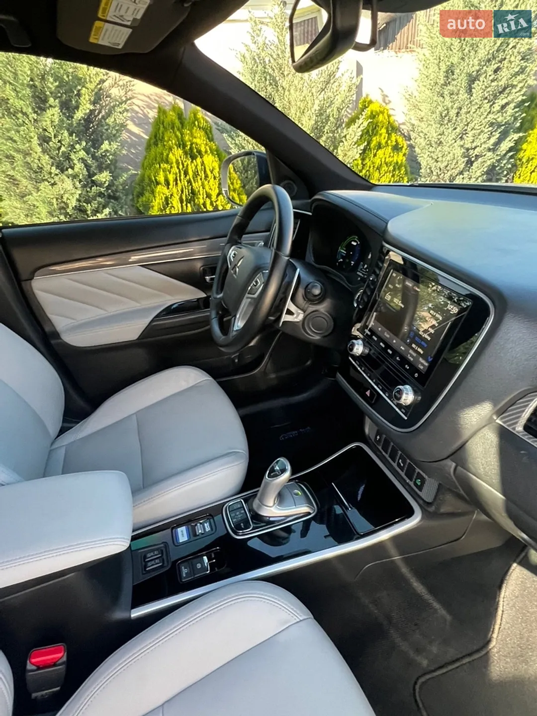 2021 Mitsubishi Outlander - мініатюра 15