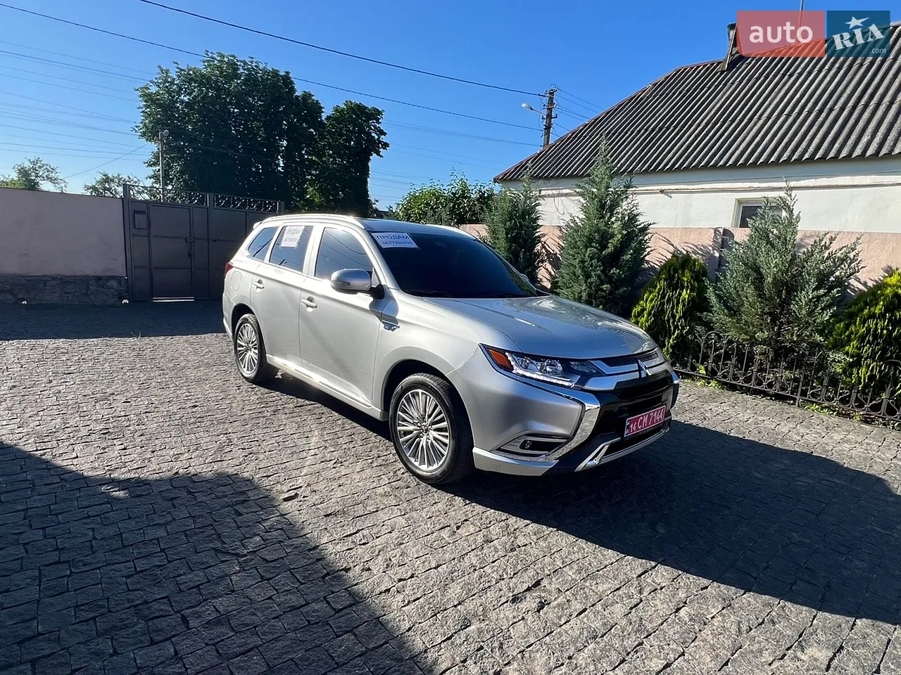 Mitsubishi Outlander 2021 photo 3