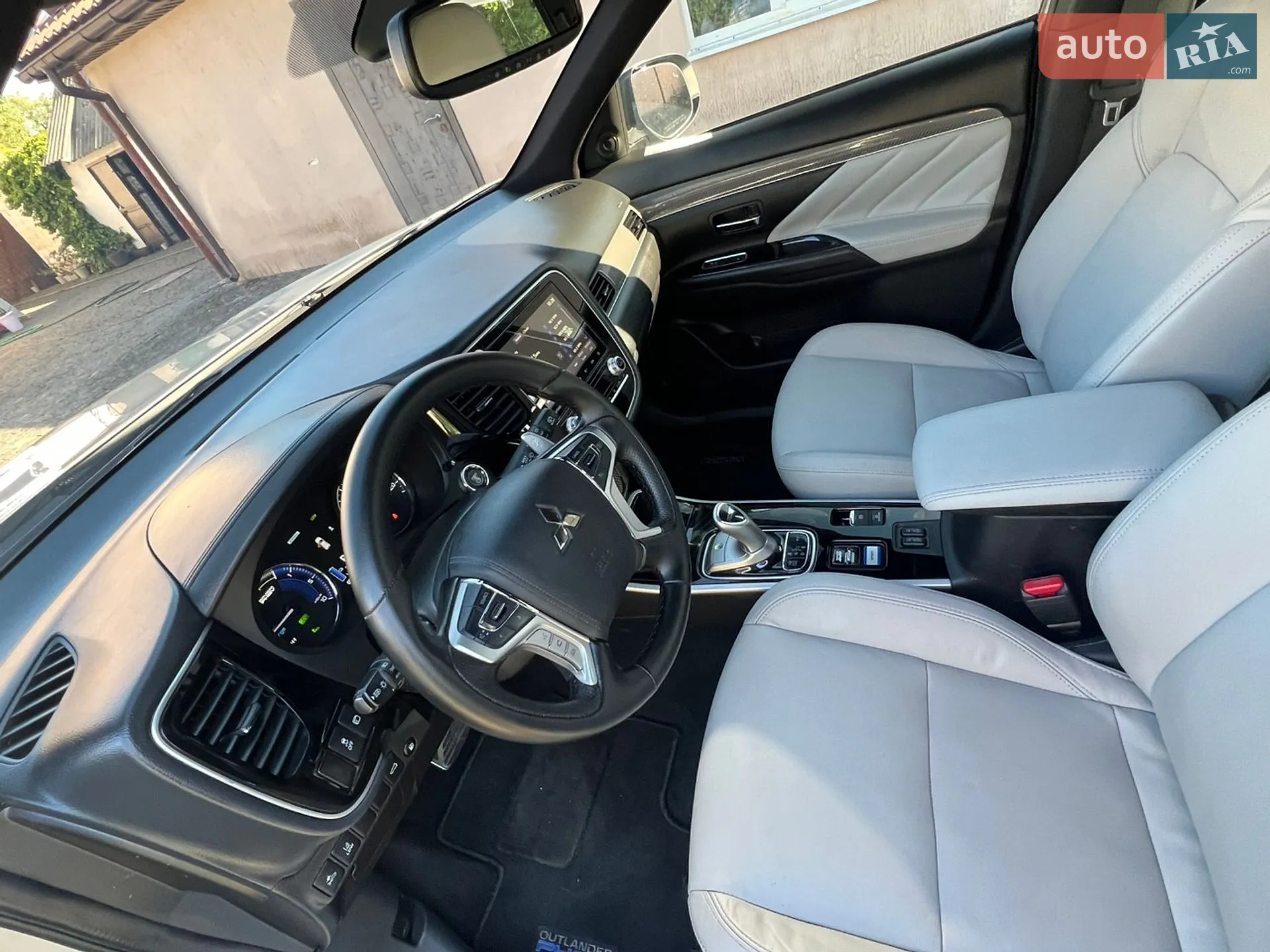 2021 Mitsubishi Outlander - мініатюра 27