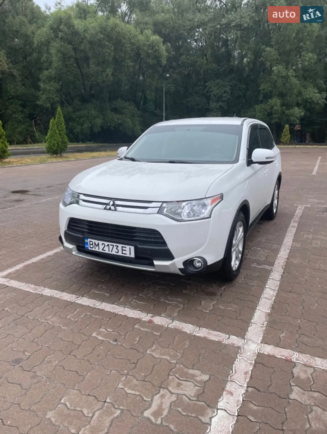 2015 Mitsubishi Outlander - фото 1