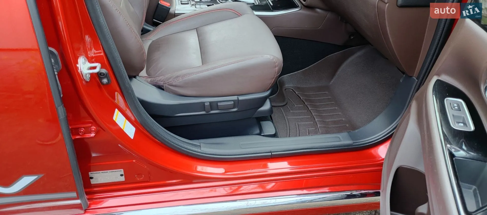 2018 Mitsubishi Outlander - мініатюра 25