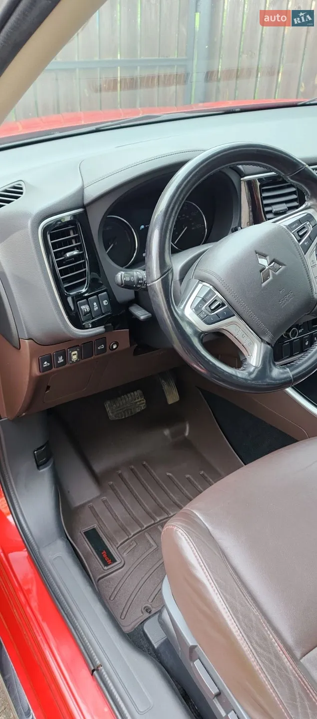 2018 Mitsubishi Outlander - мініатюра 32