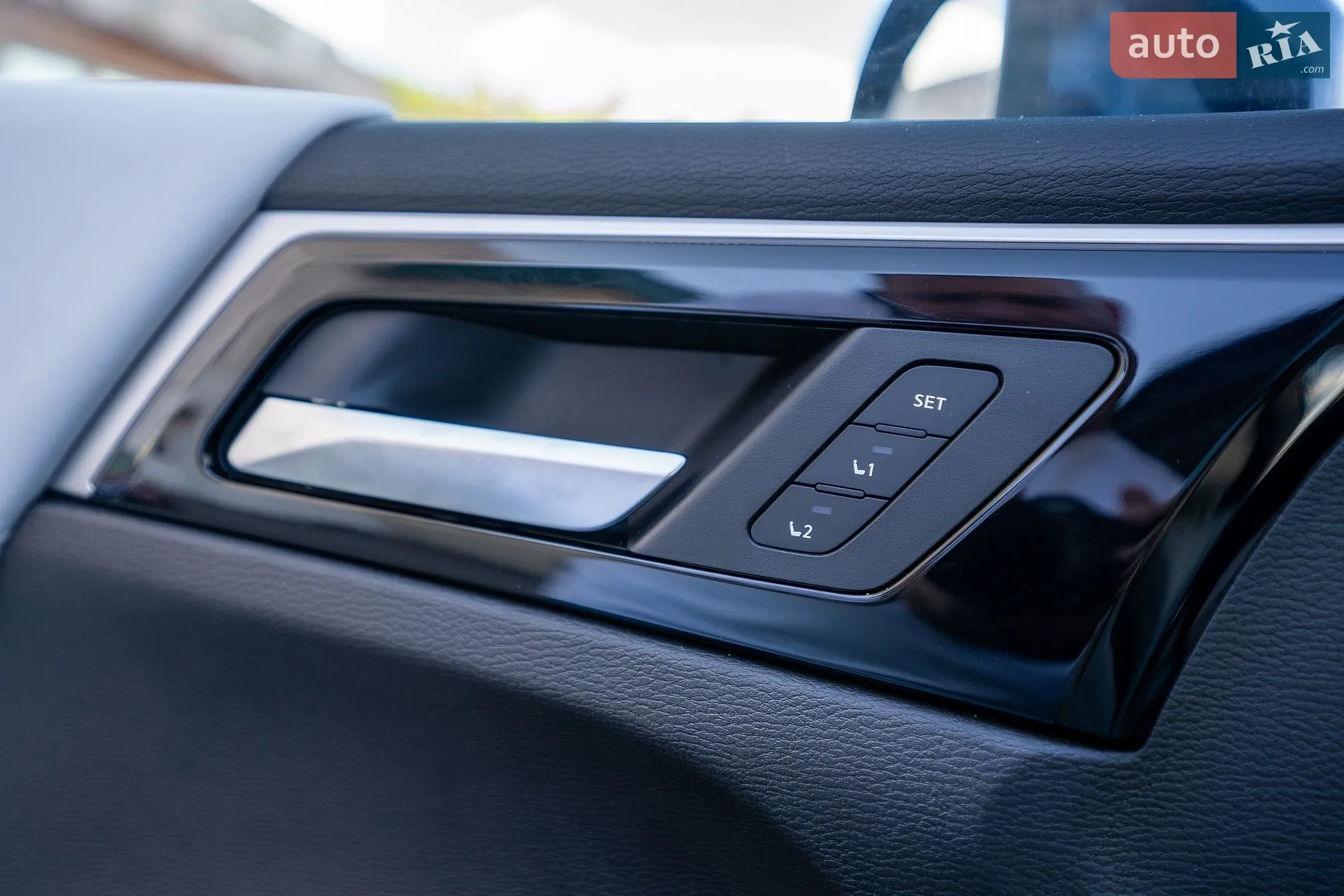 2023 Mitsubishi Outlander - мініатюра 20